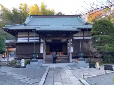 報国寺の本殿・本堂
