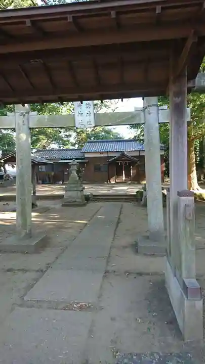 諏訪稲荷神社の鳥居