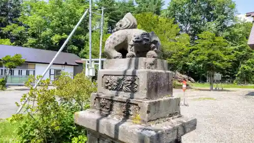 留辺蘂神社の狛犬