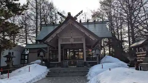 白石神社の本殿・本堂