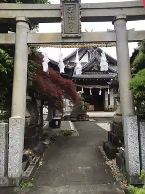 御嶽神社茅萱宮の鳥居