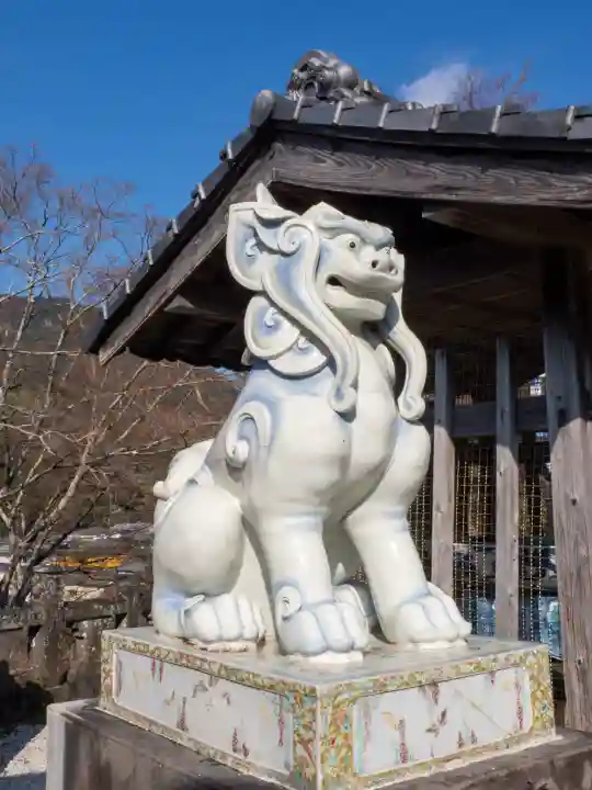 陶山神社の{uncategorized: "未分類", other: "その他", undefined: "問題あり", building: "その他建物", grave: "お墓", sacred_gate: "鳥居", guardian: "狛犬", statue: "像", buddha: "仏像", history: "歴史", nature: "自然", garden: "庭園", animal: "動物", pagoda: "塔", temizu: "手水舎", mountain_gate: "山門・神門", sanctuary: "本殿・本堂", subordinate: "末社・摂社", art: "芸術", scenery: "景色", jizo: "地蔵", ema: "絵馬", goshuin: "御朱印", omikuji: "おみくじ", items: "授与品その他", amulet: "お守り", goshuincho: "御朱印帳", eats: "食事", festival: "お祭り", votive_dance: "神楽", shichigosan: "七五三参", wedding: "結婚式", experience: "体験その他", initially: "初詣", around: "周辺", anti_infection: "感染症対策"}