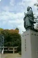 玉造稲荷神社の像