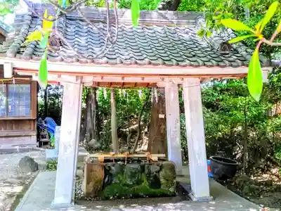 萱津神社の手水舎