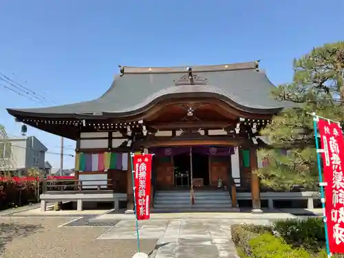 報恩寺の本殿・本堂