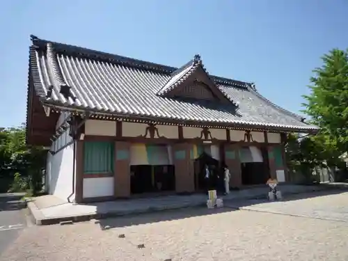観音寺の本殿・本堂