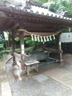 岩槻久伊豆神社の手水舎