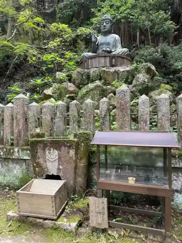 圓教寺の{uncategorized: "未分類", other: "その他", undefined: "問題あり", building: "その他建物", grave: "お墓", sacred_gate: "鳥居", guardian: "狛犬", statue: "像", buddha: "仏像", history: "歴史", nature: "自然", garden: "庭園", animal: "動物", pagoda: "塔", temizu: "手水舎", mountain_gate: "山門・神門", sanctuary: "本殿・本堂", subordinate: "末社・摂社", art: "芸術", scenery: "景色", jizo: "地蔵", ema: "絵馬", goshuin: "御朱印", omikuji: "おみくじ", items: "授与品その他", amulet: "お守り", goshuincho: "御朱印帳", eats: "食事", festival: "お祭り", votive_dance: "神楽", shichigosan: "七五三参", wedding: "結婚式", experience: "体験その他", initially: "初詣", around: "周辺", anti_infection: "感染症対策"}