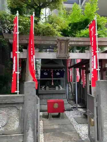 太郎稲荷神社の鳥居