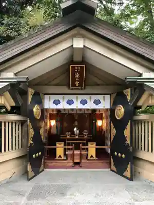 東郷神社の末社・摂社