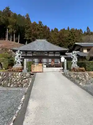 常泉寺の{uncategorized: "未分類", other: "その他", undefined: "問題あり", building: "その他建物", grave: "お墓", sacred_gate: "鳥居", guardian: "狛犬", statue: "像", buddha: "仏像", history: "歴史", nature: "自然", garden: "庭園", animal: "動物", pagoda: "塔", temizu: "手水舎", mountain_gate: "山門・神門", sanctuary: "本殿・本堂", subordinate: "末社・摂社", art: "芸術", scenery: "景色", jizo: "地蔵", ema: "絵馬", goshuin: "御朱印", omikuji: "おみくじ", items: "授与品その他", amulet: "お守り", goshuincho: "御朱印帳", eats: "食事", festival: "お祭り", votive_dance: "神楽", shichigosan: "七五三参", wedding: "結婚式", experience: "体験その他", initially: "初詣", around: "周辺", anti_infection: "感染症対策"}