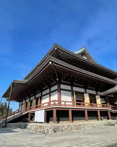 成田山新勝寺の本殿・本堂