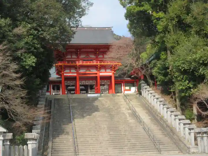 近江神宮の山門・神門