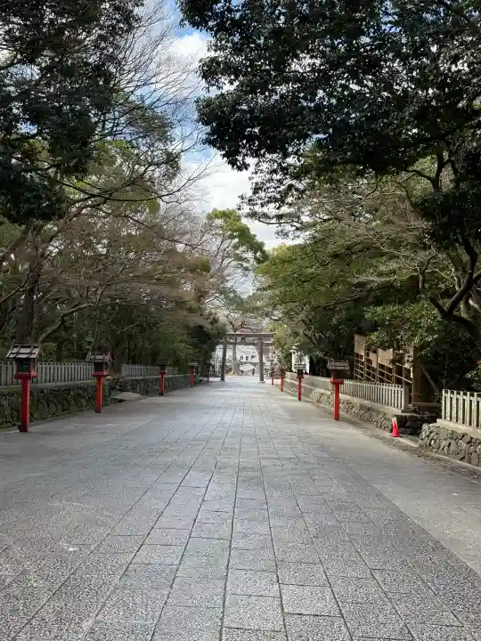 枚岡神社の{uncategorized: "未分類", other: "その他", undefined: "問題あり", building: "その他建物", grave: "お墓", sacred_gate: "鳥居", guardian: "狛犬", statue: "像", buddha: "仏像", history: "歴史", nature: "自然", garden: "庭園", animal: "動物", pagoda: "塔", temizu: "手水舎", mountain_gate: "山門・神門", sanctuary: "本殿・本堂", subordinate: "末社・摂社", art: "芸術", scenery: "景色", jizo: "地蔵", ema: "絵馬", goshuin: "御朱印", omikuji: "おみくじ", items: "授与品その他", amulet: "お守り", goshuincho: "御朱印帳", eats: "食事", festival: "お祭り", votive_dance: "神楽", shichigosan: "七五三参", wedding: "結婚式", experience: "体験その他", initially: "初詣", around: "周辺", anti_infection: "感染症対策"}