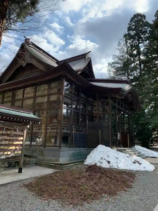 金剱宮の本殿・本堂