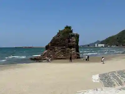 稲佐の浜 弁天島(島根県)