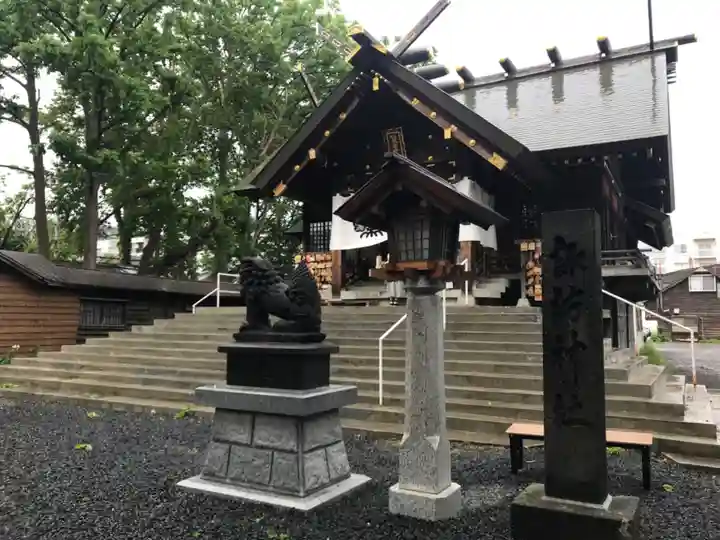 札幌諏訪神社の本殿・本堂