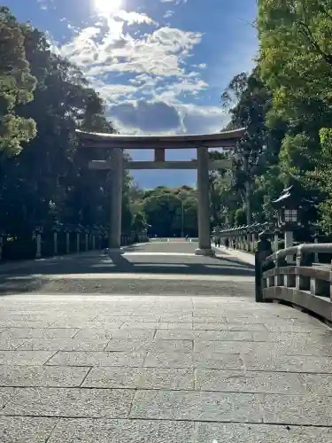 橿原神宮の{uncategorized: "未分類", other: "その他", undefined: "問題あり", building: "その他建物", grave: "お墓", sacred_gate: "鳥居", guardian: "狛犬", statue: "像", buddha: "仏像", history: "歴史", nature: "自然", garden: "庭園", animal: "動物", pagoda: "塔", temizu: "手水舎", mountain_gate: "山門・神門", sanctuary: "本殿・本堂", subordinate: "末社・摂社", art: "芸術", scenery: "景色", jizo: "地蔵", ema: "絵馬", goshuin: "御朱印", omikuji: "おみくじ", items: "授与品その他", amulet: "お守り", goshuincho: "御朱印帳", eats: "食事", festival: "お祭り", votive_dance: "神楽", shichigosan: "七五三参", wedding: "結婚式", experience: "体験その他", initially: "初詣", around: "周辺", anti_infection: "感染症対策"}