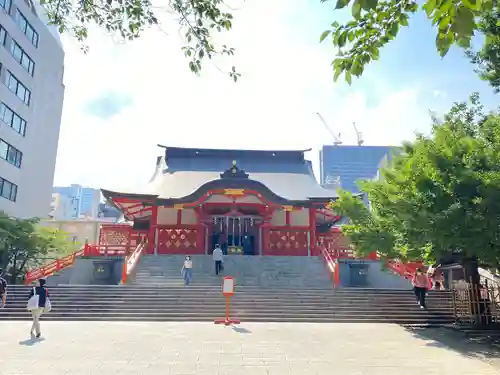花園神社の本殿・本堂
