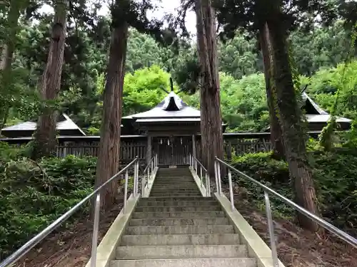 新宮熊野神社の本殿・本堂
