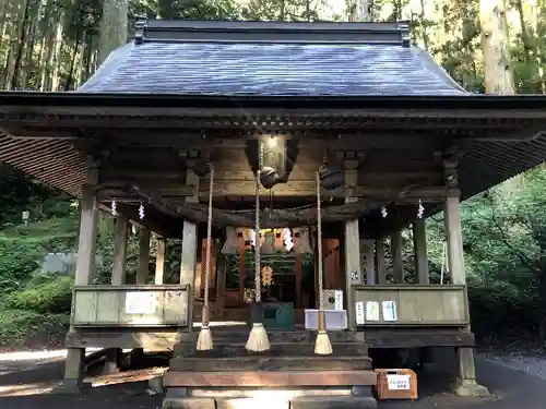 上色見熊野座神社の本殿