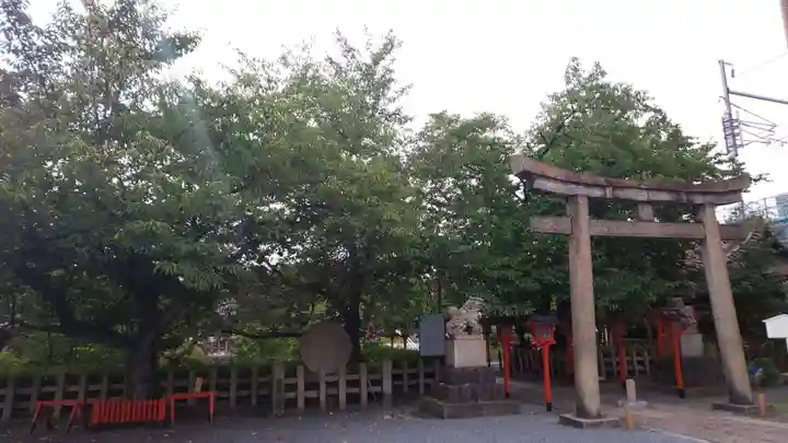 六孫王神社の鳥居