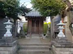 明徳稲荷神社の本殿