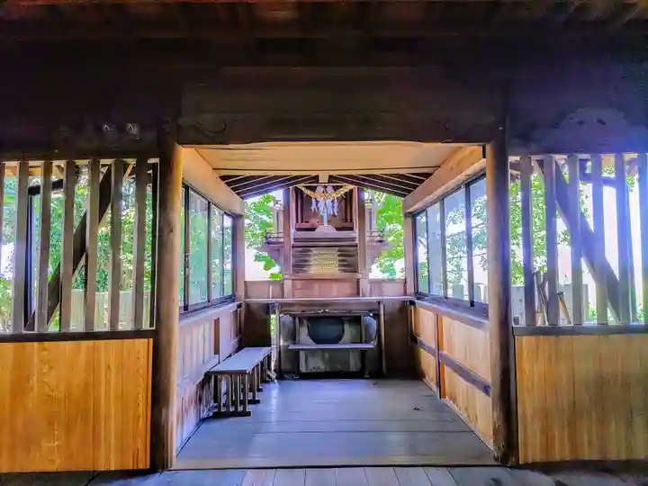 春日社(野崎)の本殿・本堂