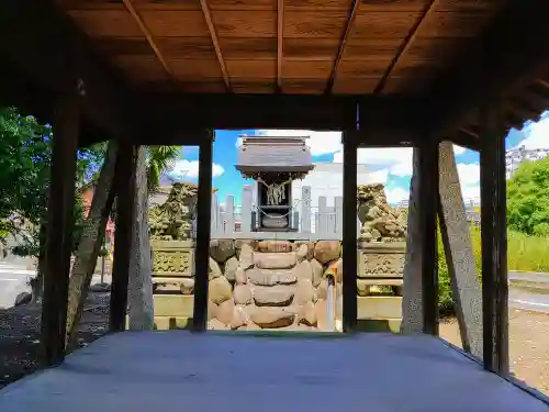 江嵜社（江崎神社）の本殿