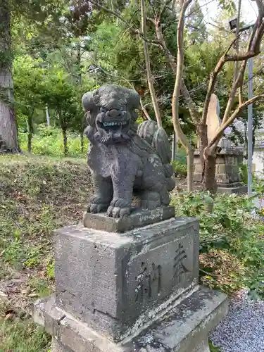 由仁神社の狛犬