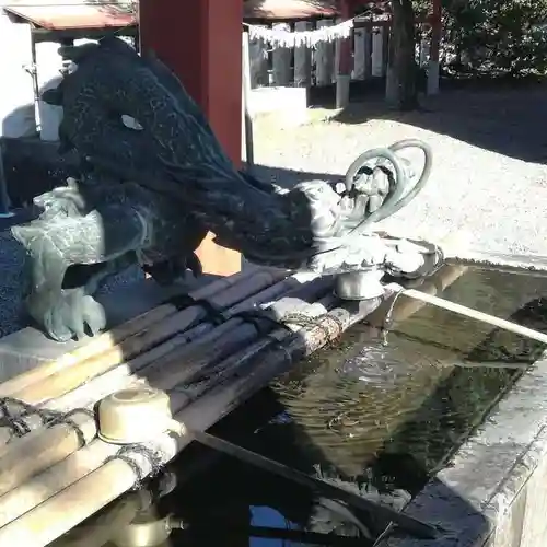 一瓶塚稲荷神社の手水舎