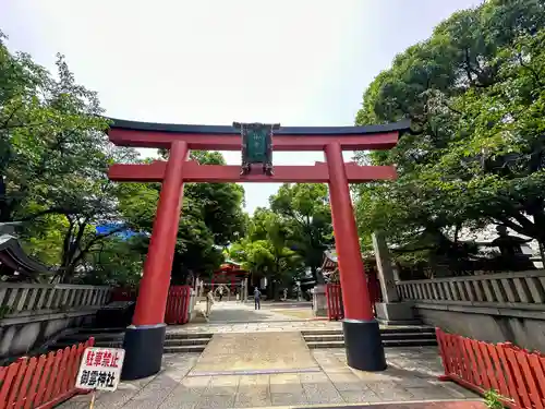 御霊神社の鳥居