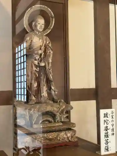 瑞龍寺の{uncategorized: "未分類", other: "その他", undefined: "問題あり", building: "その他建物", grave: "お墓", sacred_gate: "鳥居", guardian: "狛犬", statue: "像", buddha: "仏像", history: "歴史", nature: "自然", garden: "庭園", animal: "動物", pagoda: "塔", temizu: "手水舎", mountain_gate: "山門・神門", sanctuary: "本殿・本堂", subordinate: "末社・摂社", art: "芸術", scenery: "景色", jizo: "地蔵", ema: "絵馬", goshuin: "御朱印", omikuji: "おみくじ", items: "授与品その他", amulet: "お守り", goshuincho: "御朱印帳", eats: "食事", festival: "お祭り", votive_dance: "神楽", shichigosan: "七五三参", wedding: "結婚式", experience: "体験その他", initially: "初詣", around: "周辺", anti_infection: "感染症対策"}