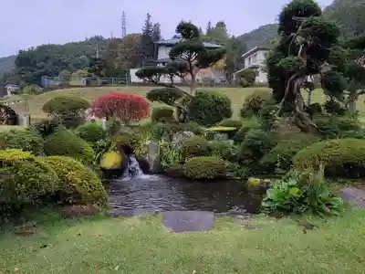 諏訪大社上社前宮の周辺