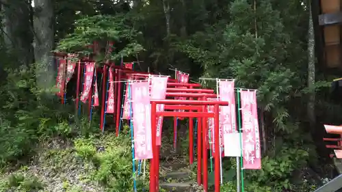 呑香稲荷神社の鳥居