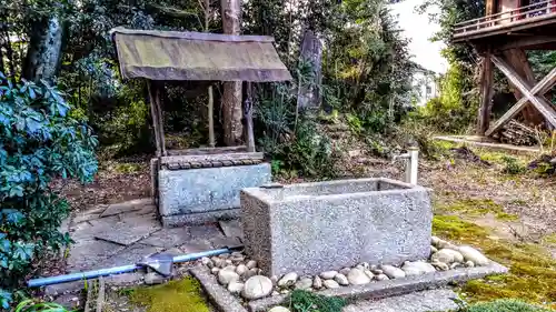 守綱寺の手水舎