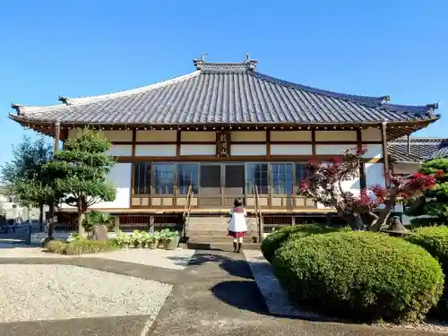 法源寺の本殿・本堂