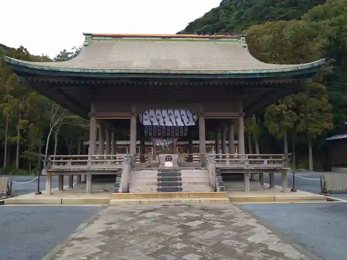 鶴嶺神社の本殿