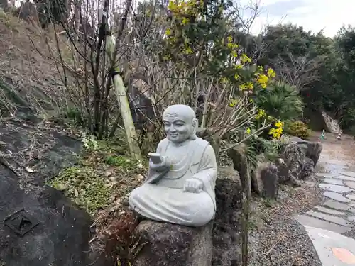 八坂神社の像