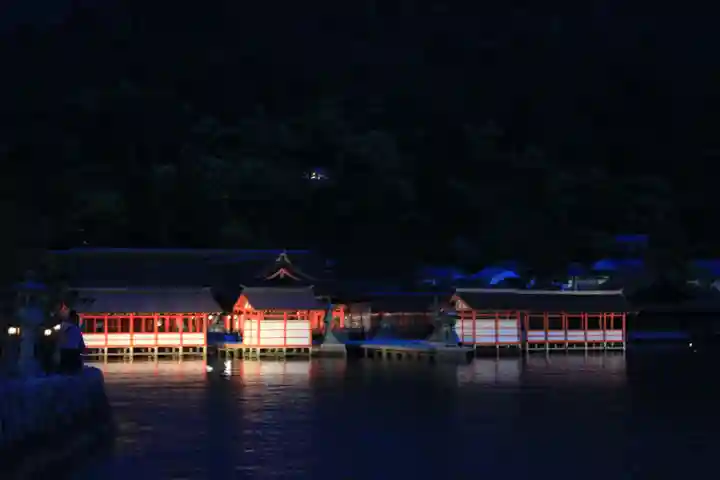 厳島神社(広島県)