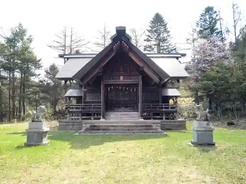 南富良野神社の本殿・本堂