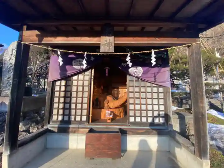 浅岸薬師神社(岩手県)