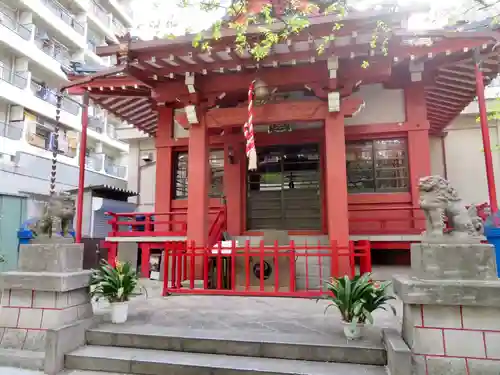 八幡神社の本殿・本堂