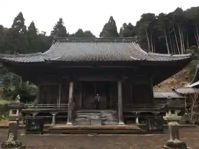 観音寺の本殿・本堂