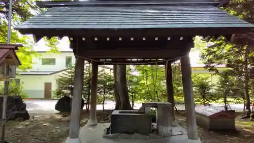 妹背牛神社の手水