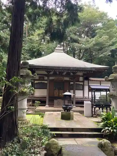 三寳寺の本殿・本堂