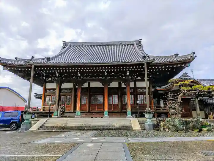 玉泉寺の本殿・本堂