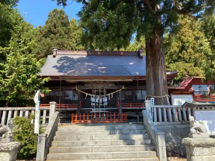 鼬幣稲荷神社の本殿・本堂