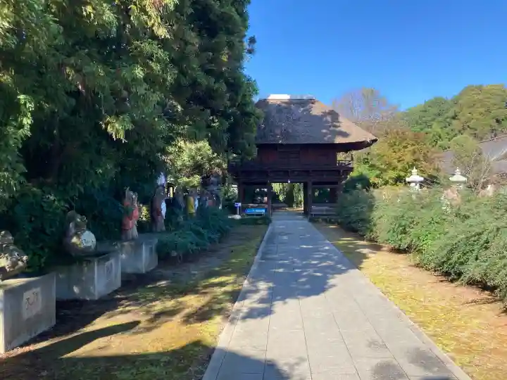 茂林寺の{uncategorized: "未分類", other: "その他", undefined: "問題あり", building: "その他建物", grave: "お墓", sacred_gate: "鳥居", guardian: "狛犬", statue: "像", buddha: "仏像", history: "歴史", nature: "自然", garden: "庭園", animal: "動物", pagoda: "塔", temizu: "手水舎", mountain_gate: "山門・神門", sanctuary: "本殿・本堂", subordinate: "末社・摂社", art: "芸術", scenery: "景色", jizo: "地蔵", ema: "絵馬", goshuin: "御朱印", omikuji: "おみくじ", items: "授与品その他", amulet: "お守り", goshuincho: "御朱印帳", eats: "食事", festival: "お祭り", votive_dance: "神楽", shichigosan: "七五三参", wedding: "結婚式", experience: "体験その他", initially: "初詣", around: "周辺", anti_infection: "感染症対策"}