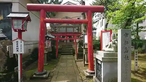 本折日吉神社の鳥居